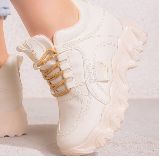 Sneaker نسائي Wedge – كعب مخفي + نعل عالي 7 سم – ستايل تريندي