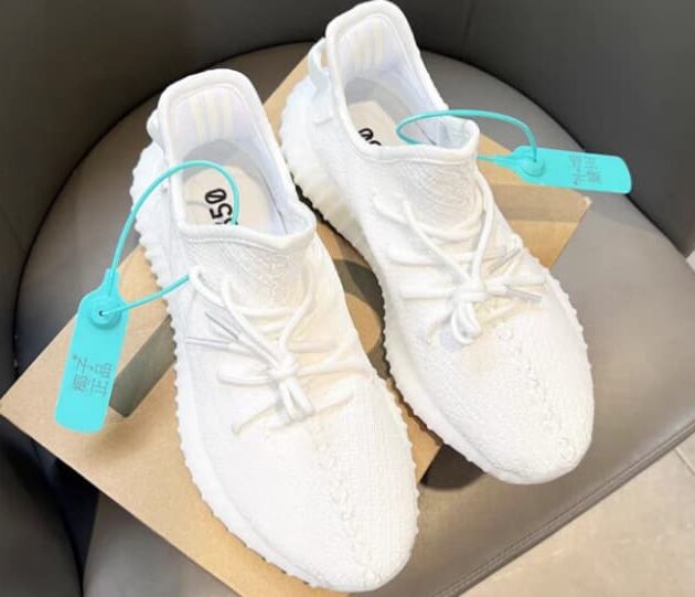 ✨ Yeezy350 Mirror – Women✨