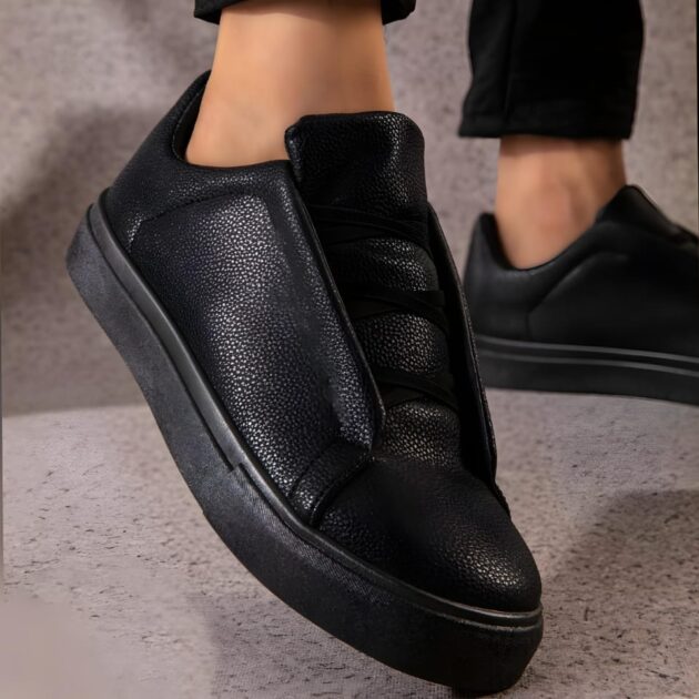 كوتش فلات رجالي فاشون