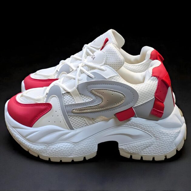 كوتش فاشون تريندي حريمي 2026