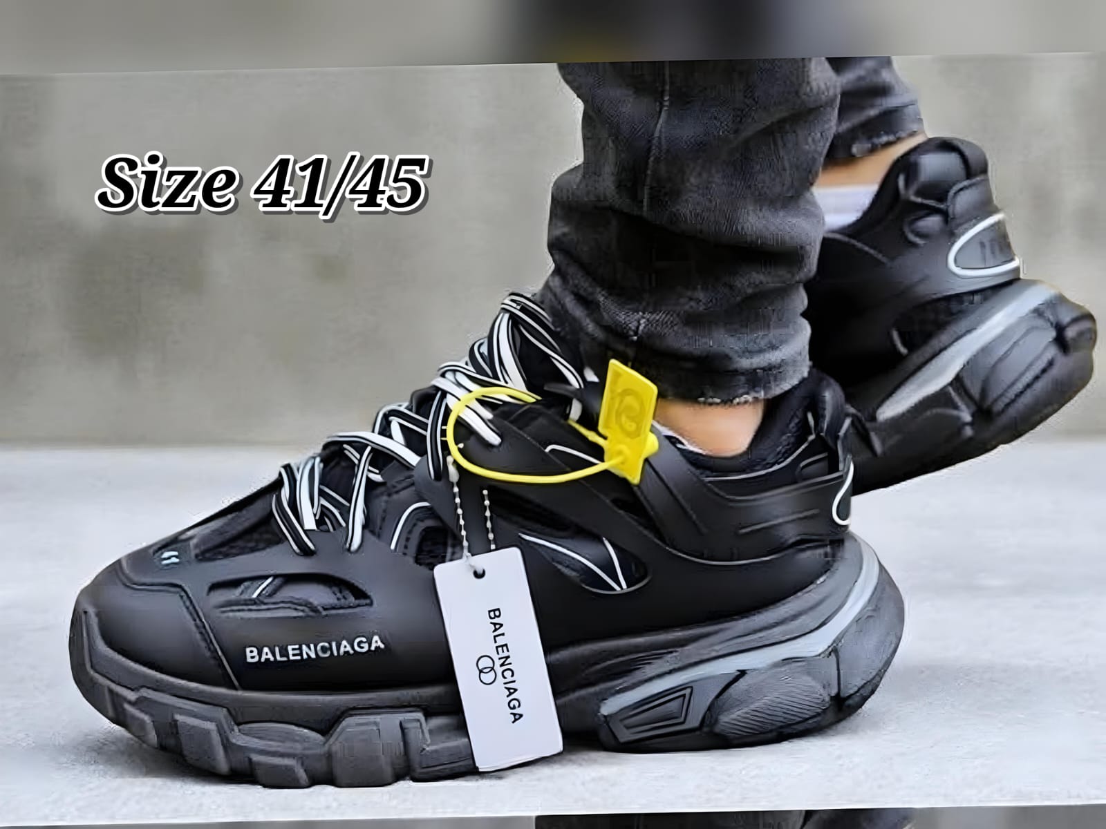 كوتش رجالي بالنسيجا تراك 2026 - Image 2