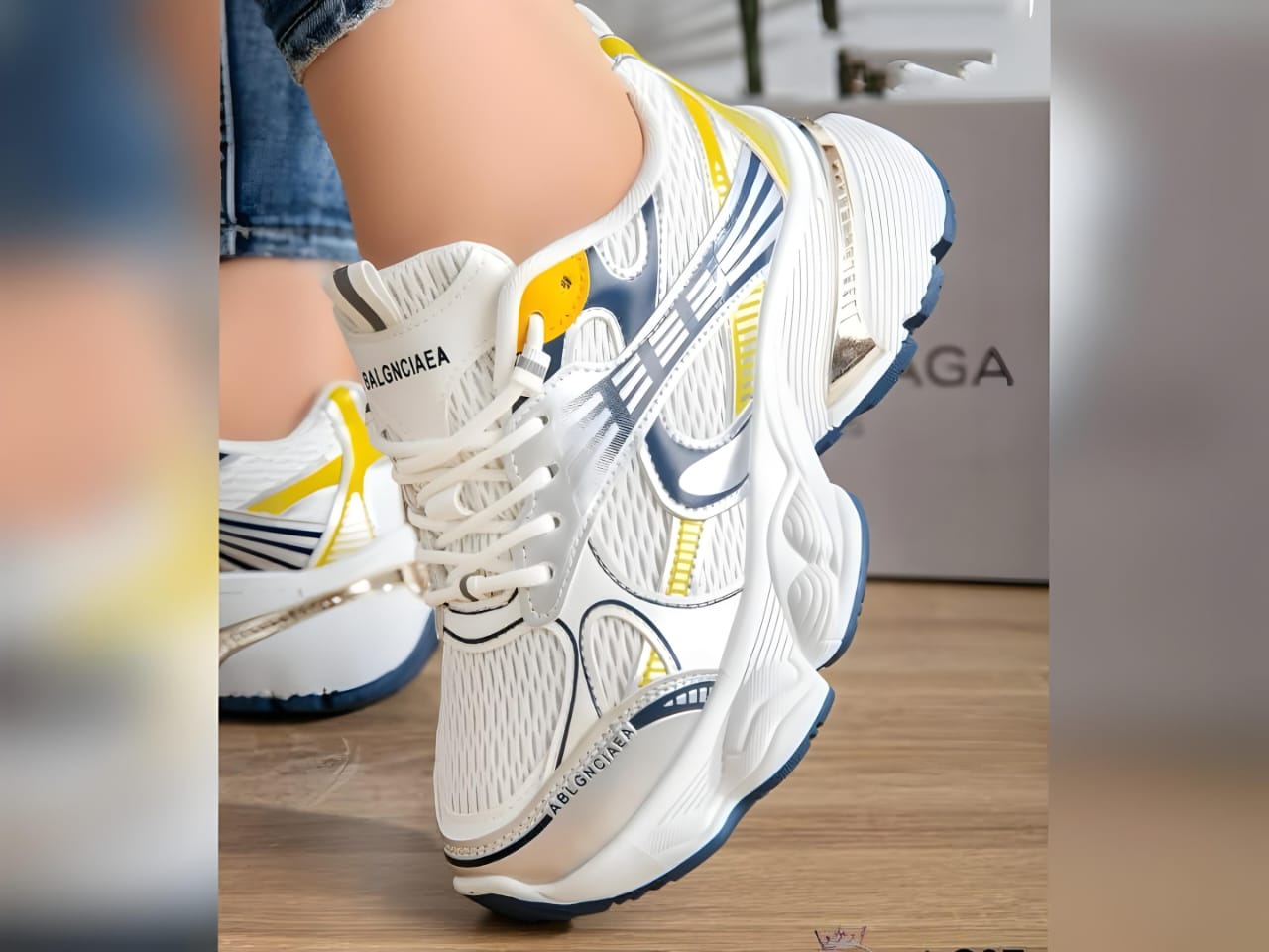 كوتش بالنسيجا فاشون حريمي 2026 - Image 2